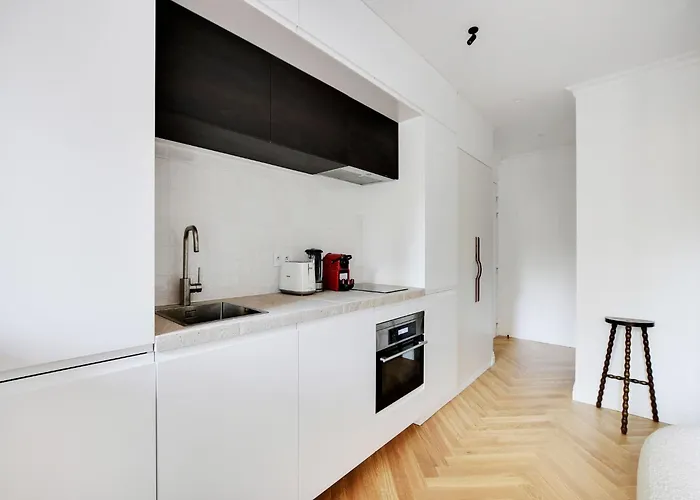 Beautiful La Muette Passy Terrace - Mobility Lease パリ