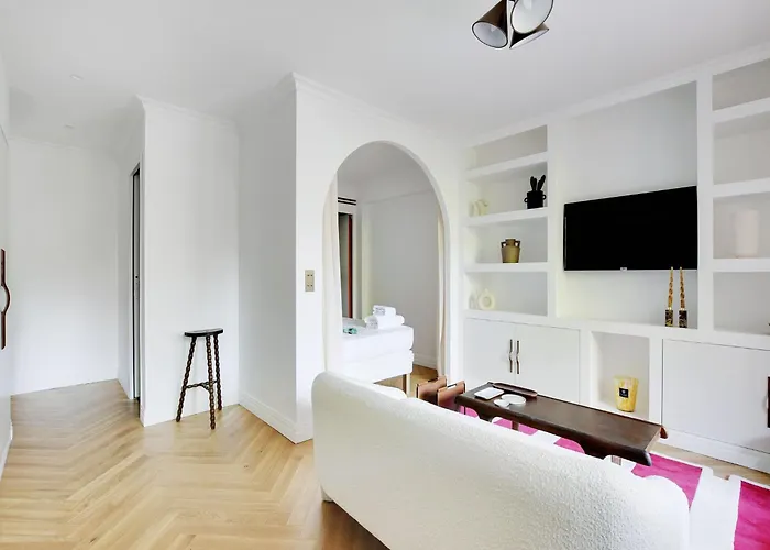 Beautiful La Muette Passy Terrace - Mobility Lease